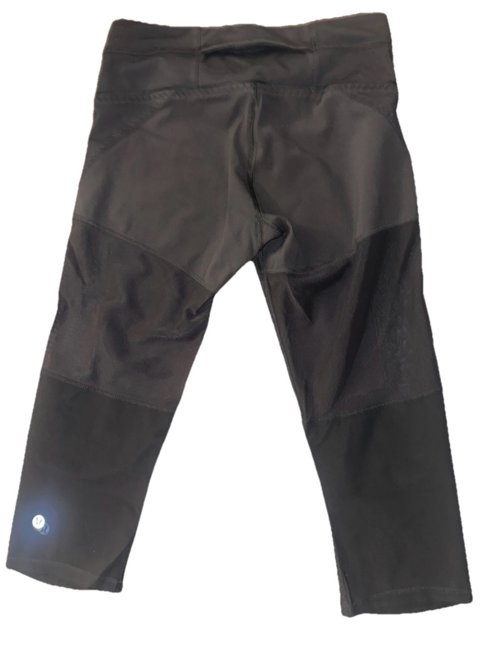 Lululemon Black Cropped Athletic Leggings with mesh detail Size 4